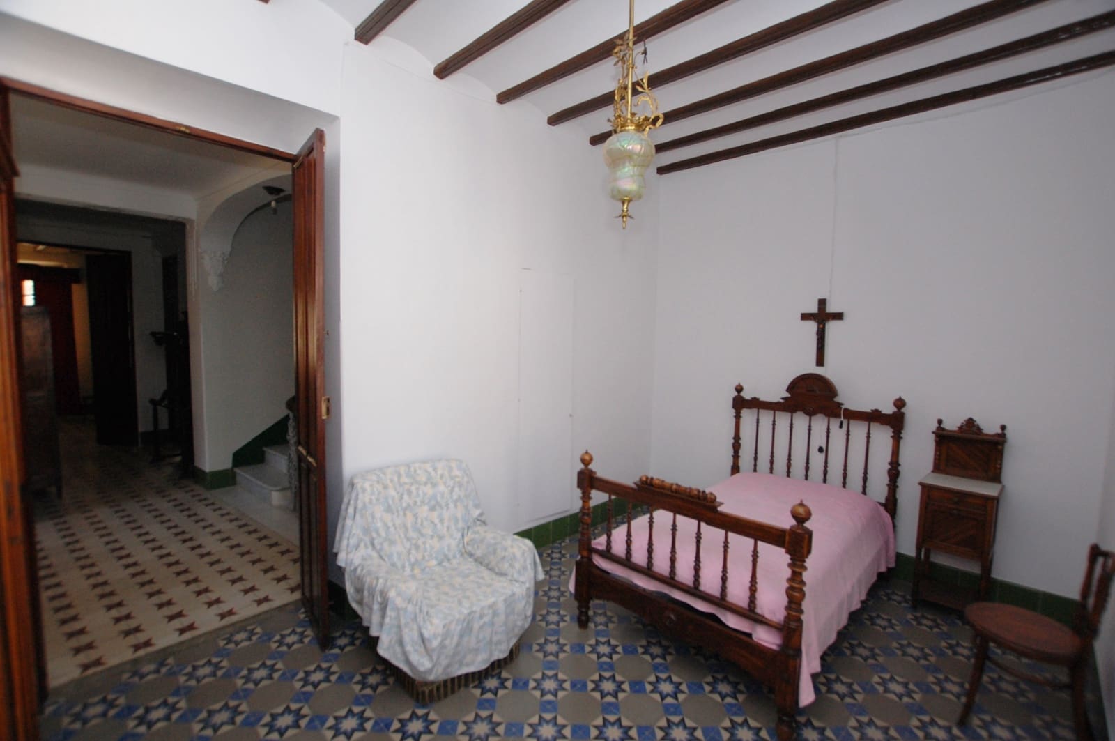 5 sypialnia Dom na sprzedaż w Pego z garażem - 261 000 € (Ref: 10004795)