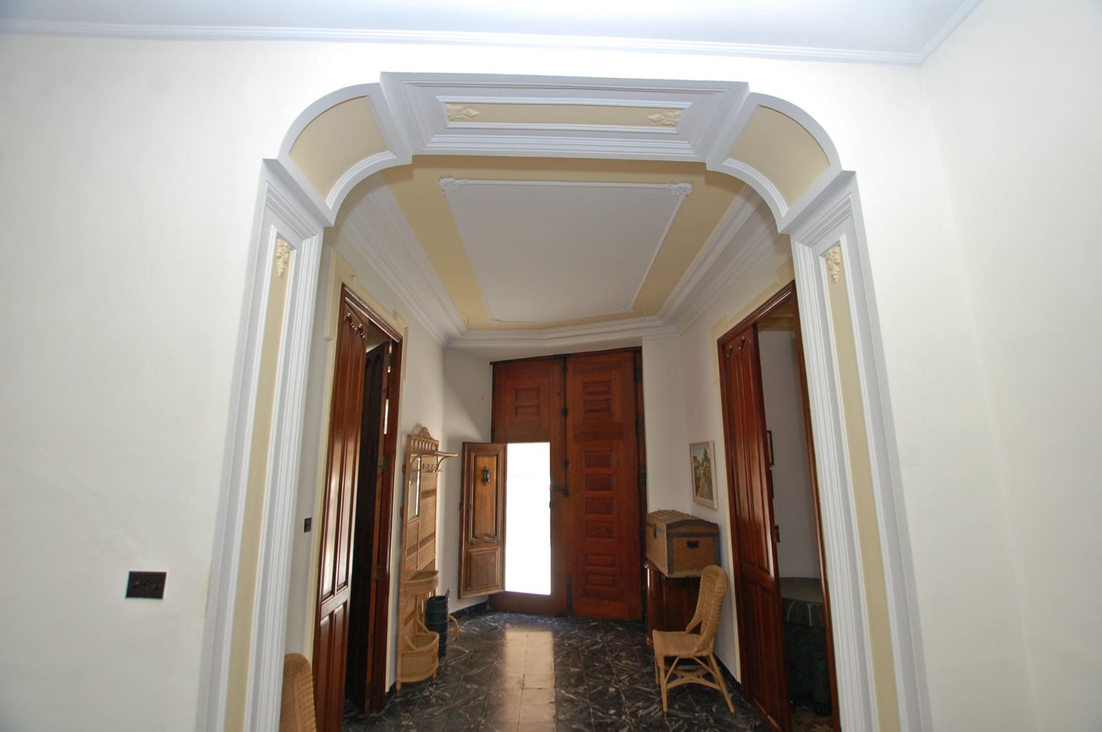 5 sypialnia Dom na sprzedaż w Pego z garażem - 261 000 € (Ref: 10004795)