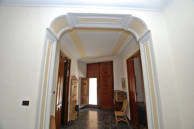 5 sypialnia Dom na sprzedaż w Pego z garażem - 261 000 € (Ref: 10004795)