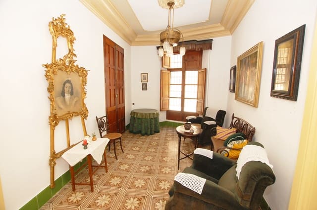 5 sypialnia Dom na sprzedaż w Pego z garażem - 261 000 € (Ref: 10004795)