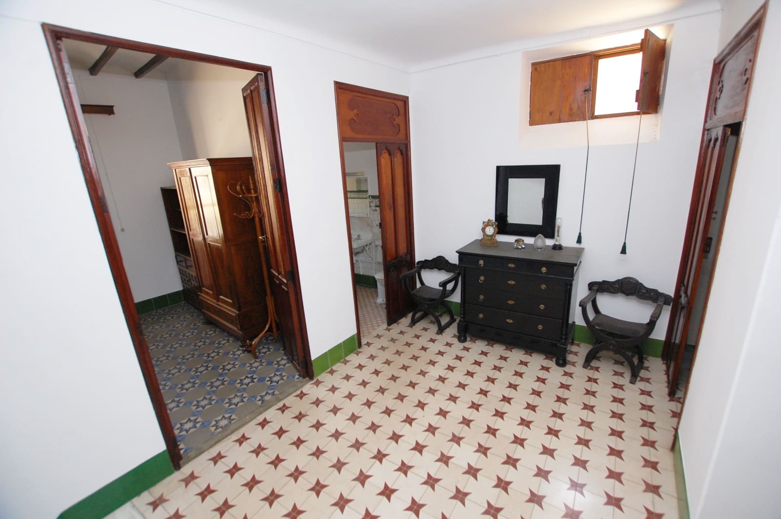 5 sypialnia Dom na sprzedaż w Pego z garażem - 261 000 € (Ref: 10004795)