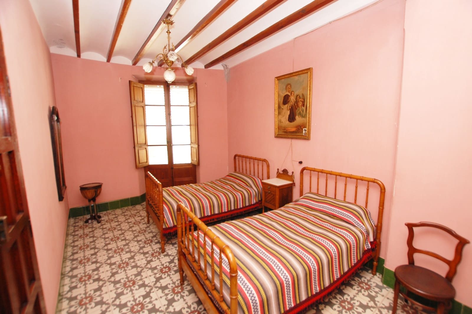 5 sypialnia Dom na sprzedaż w Pego z garażem - 261 000 € (Ref: 10004795)