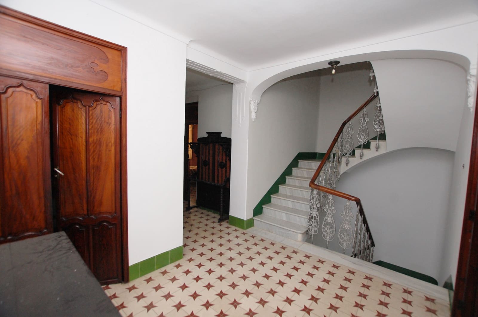 5 sypialnia Dom na sprzedaż w Pego z garażem - 261 000 € (Ref: 10004795)