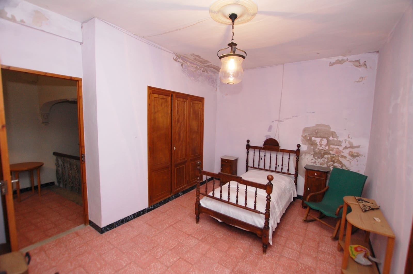 5 sypialnia Dom na sprzedaż w Pego z garażem - 261 000 € (Ref: 10004795)