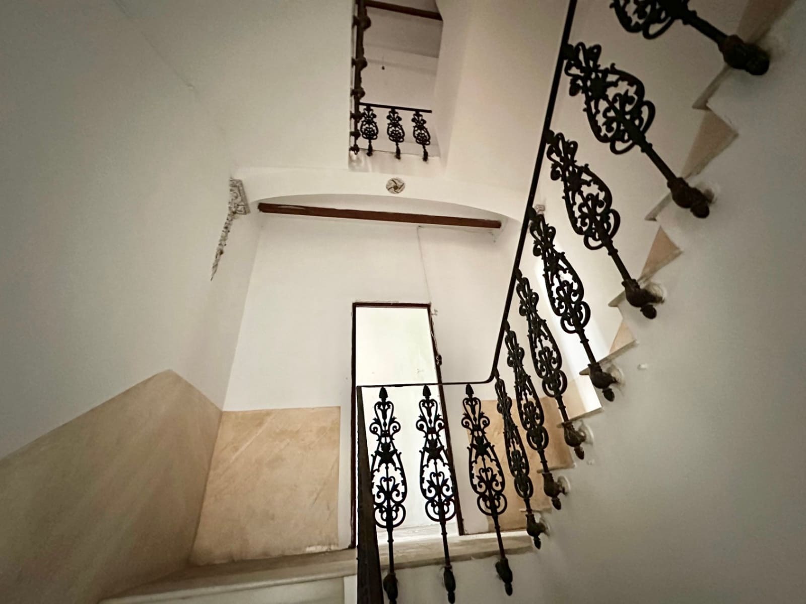 10 sypialnia Dom na sprzedaż w Pego - 265 000 € (Ref: 10004796)