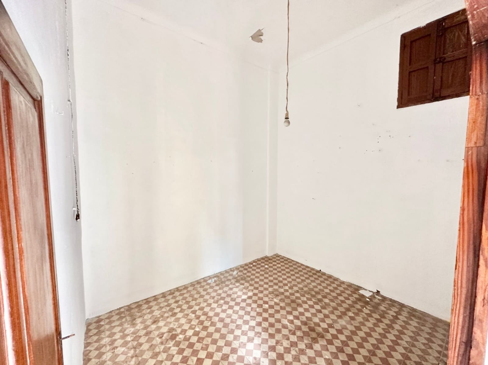 10 sypialnia Dom na sprzedaż w Pego - 265 000 € (Ref: 10004796)