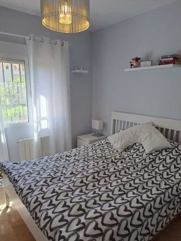 Chalet de 3 habitaciones en Ráfol de Almunia en venta con piscina - 365.000 € (Ref: 10004807)