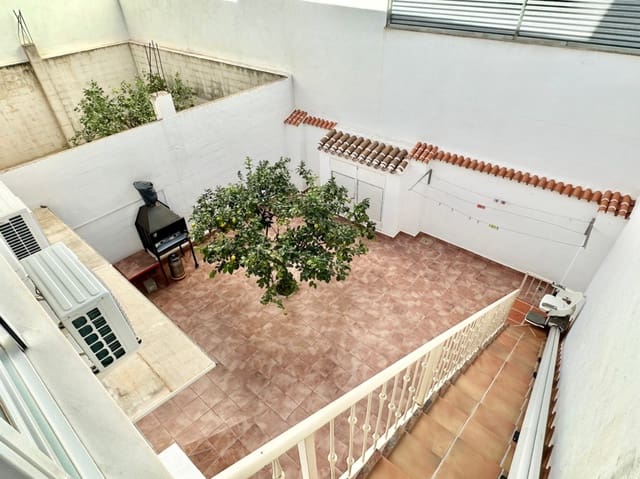 5 slaapkamer Huis te koop in Pego met garage - € 380.000 (Ref: 10004808)