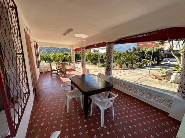 4 bedroom Villa for sale in Pego with garage - € 420,000 (Ref: 10004811)