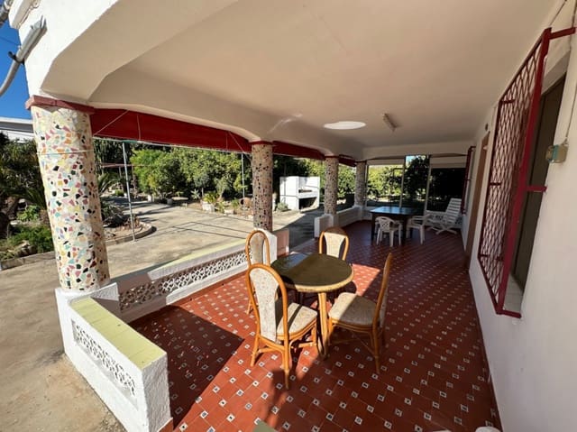 4 bedroom Villa for sale in Pego with garage - € 420,000 (Ref: 10004811)