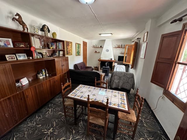 4 bedroom Villa for sale in Pego with garage - € 420,000 (Ref: 10004811)