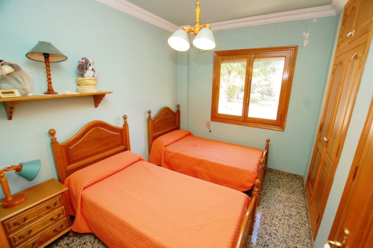 7 bedroom Villa for sale in Pego with garage - € 480,000 (Ref: 10004815)
