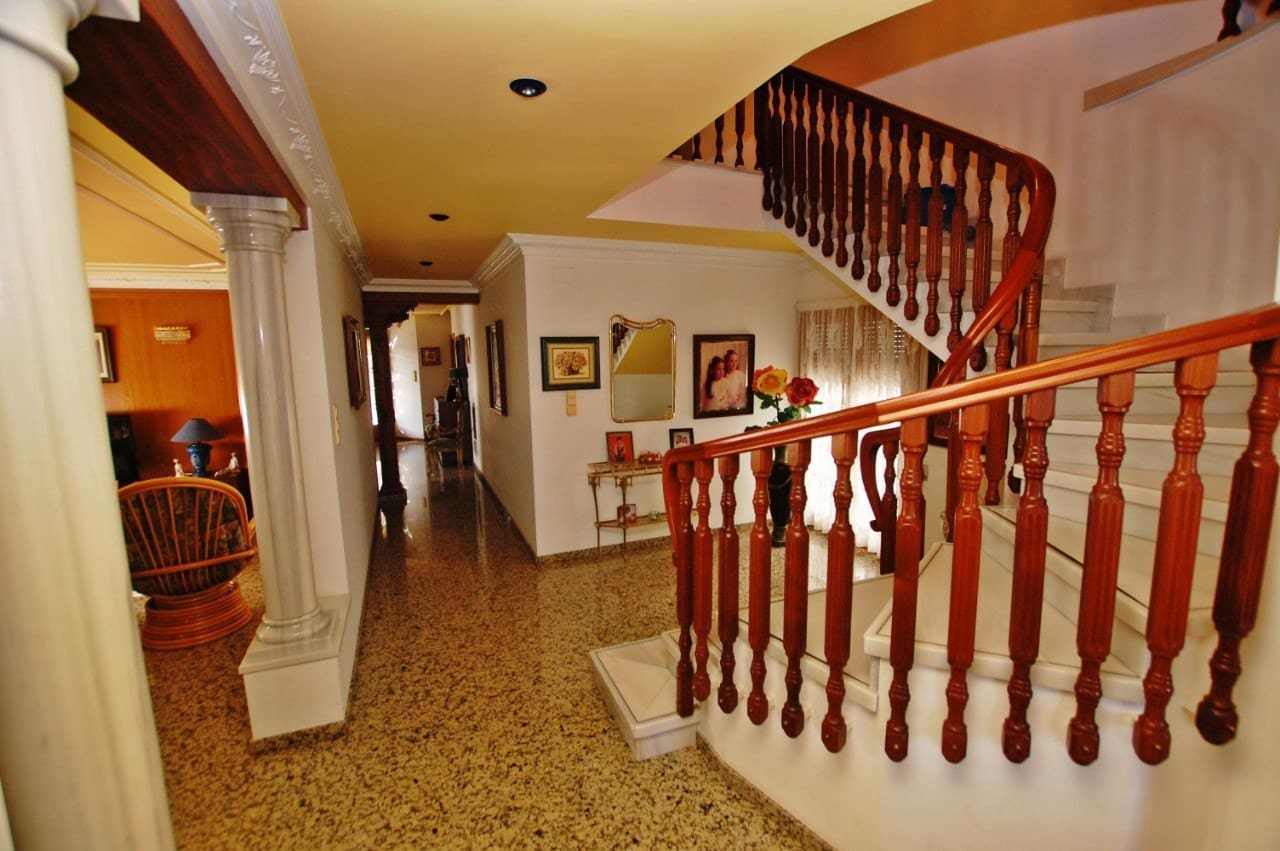 7 bedroom Villa for sale in Pego with garage - € 480,000 (Ref: 10004815)