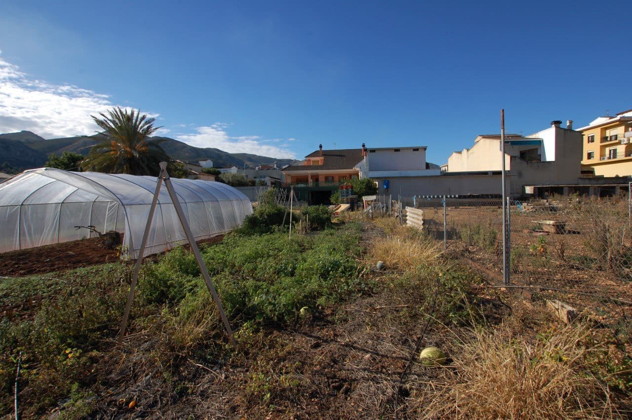 7 bedroom Villa for sale in Pego with garage - € 480,000 (Ref: 10004815)