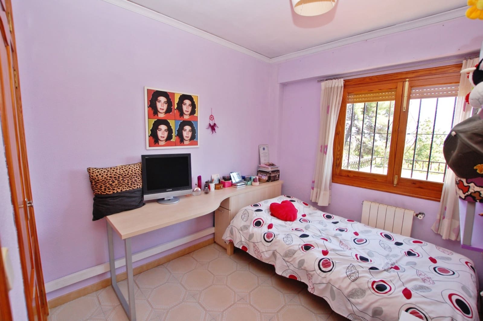 5 bedroom Villa for sale in Pego with pool garage - € 650,000 (Ref: 10004818)