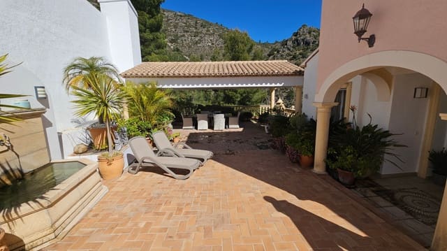 5 quarto Moradia para venda em Pego com piscina garagem - 690 000 € (Ref: 10004819)