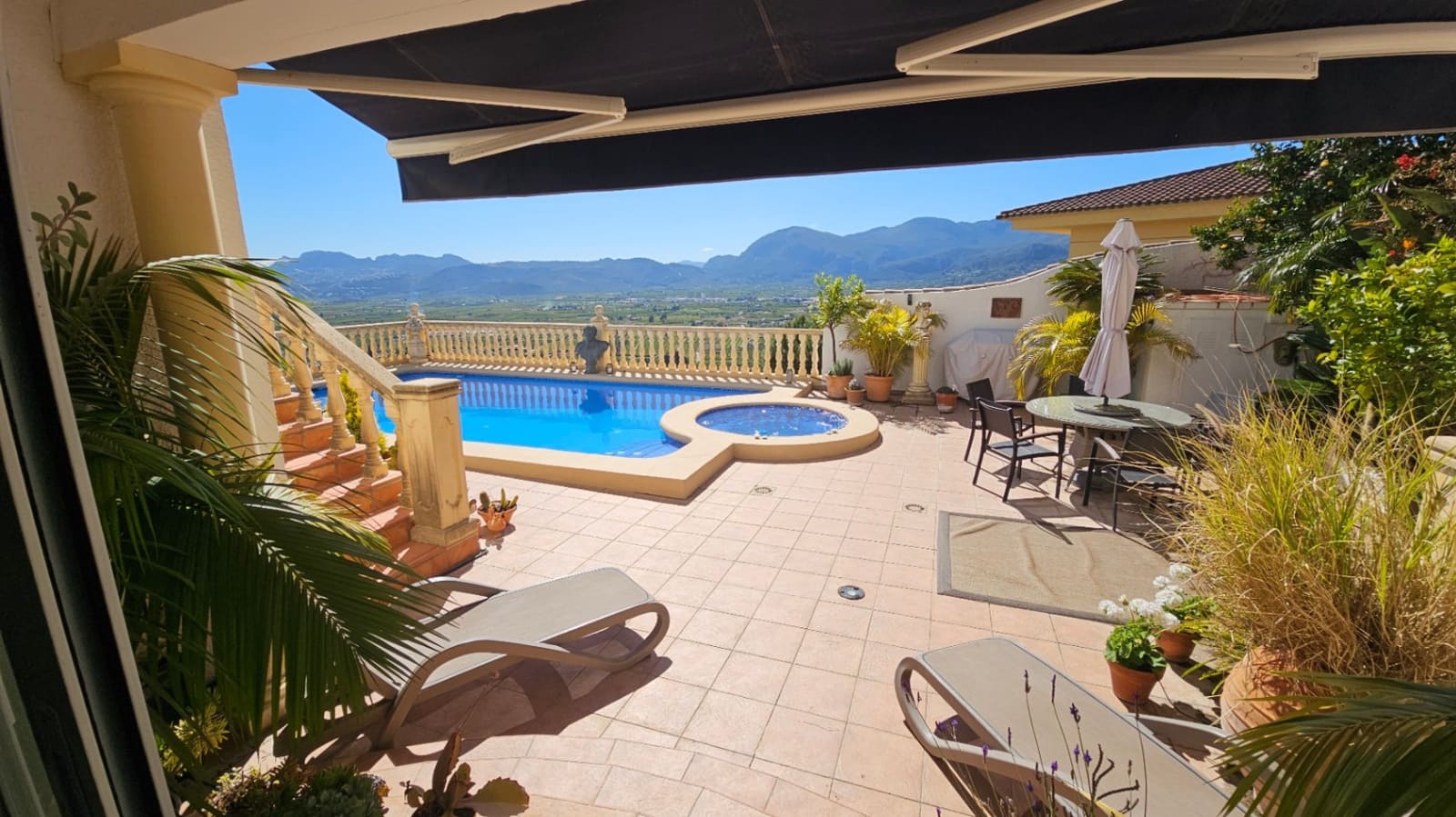 5 quarto Moradia para venda em Pego com piscina garagem - 690 000 € (Ref: 10004819)