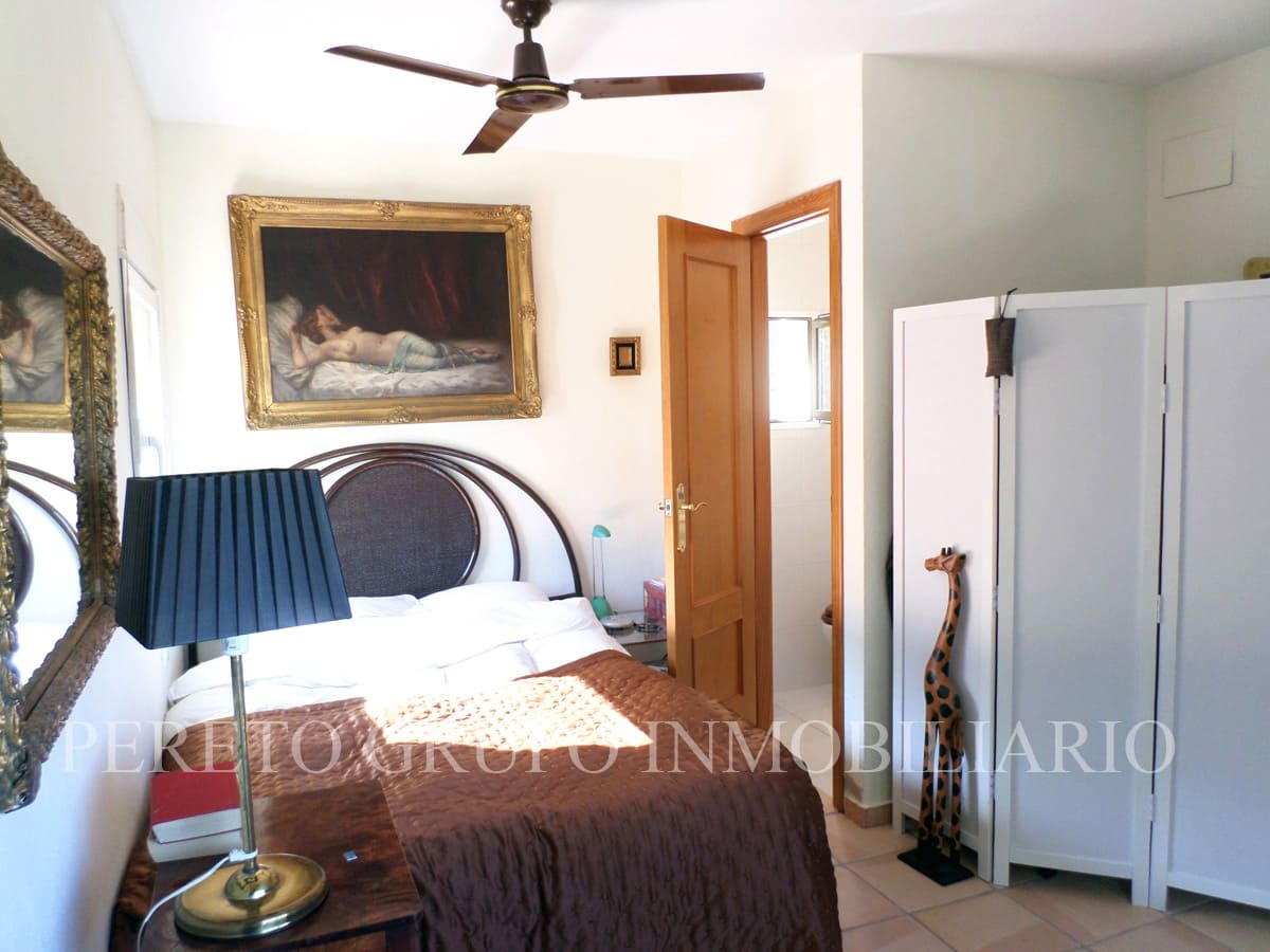 4 Zimmer Villa zu verkaufen in La Sella mit Pool Garage - 699.000 € (Ref: 10009358)
