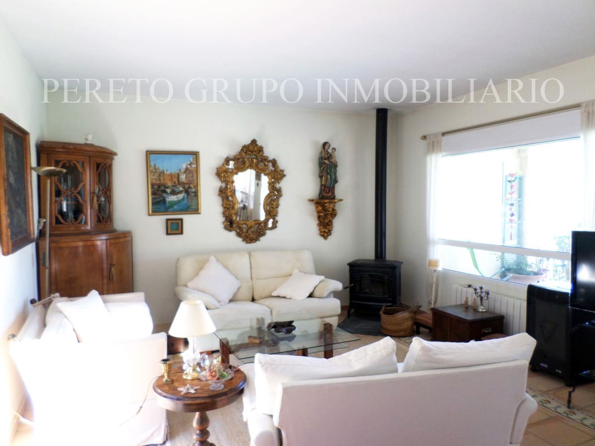 4 Zimmer Villa zu verkaufen in La Sella mit Pool Garage - 699.000 € (Ref: 10009358)