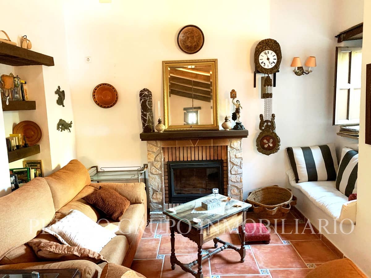 4 Zimmer Villa zu verkaufen in La Sella mit Pool Garage - 699.000 € (Ref: 10009358)
