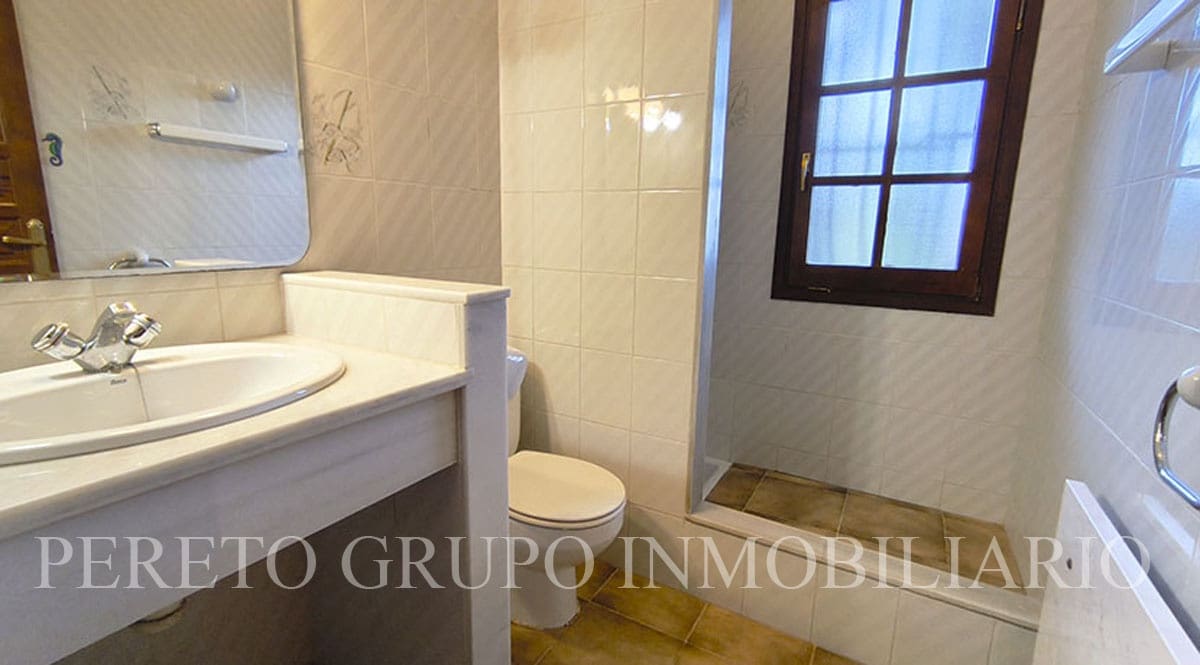 Chalet de 4 habitaciones en La Sella en venta con piscina garaje - 750.000 € (Ref: 10012221)