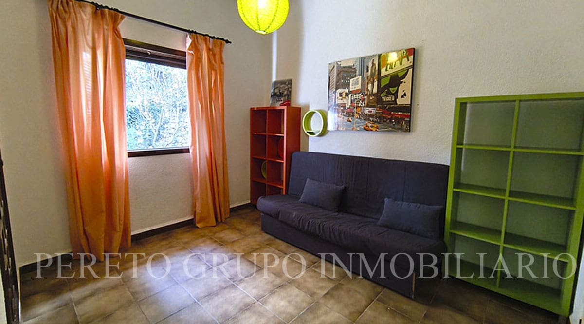 Chalet de 4 habitaciones en La Sella en venta con piscina garaje - 750.000 € (Ref: 10012221)