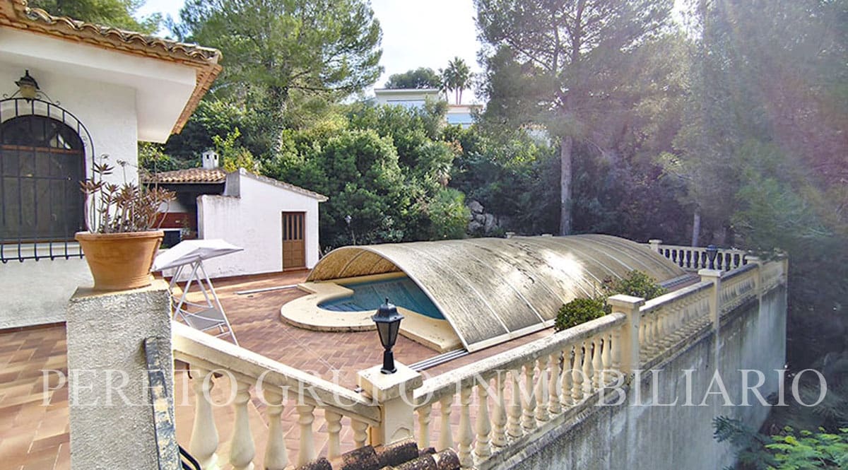 Chalet de 4 habitaciones en La Sella en venta con piscina garaje - 750.000 € (Ref: 10012221)
