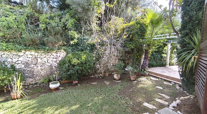 Chalet de 4 habitaciones en La Sella en venta con piscina garaje - 750.000 € (Ref: 10012221)