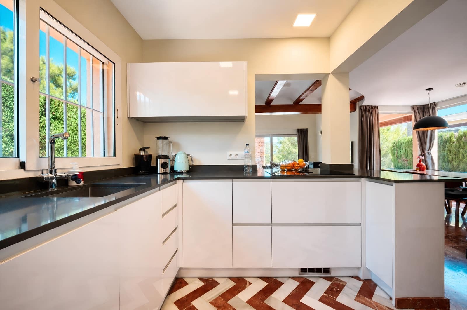 4 slaapkamer Villa te koop in La Sella met zwembad garage - € 560.000 (Ref: 10023100)