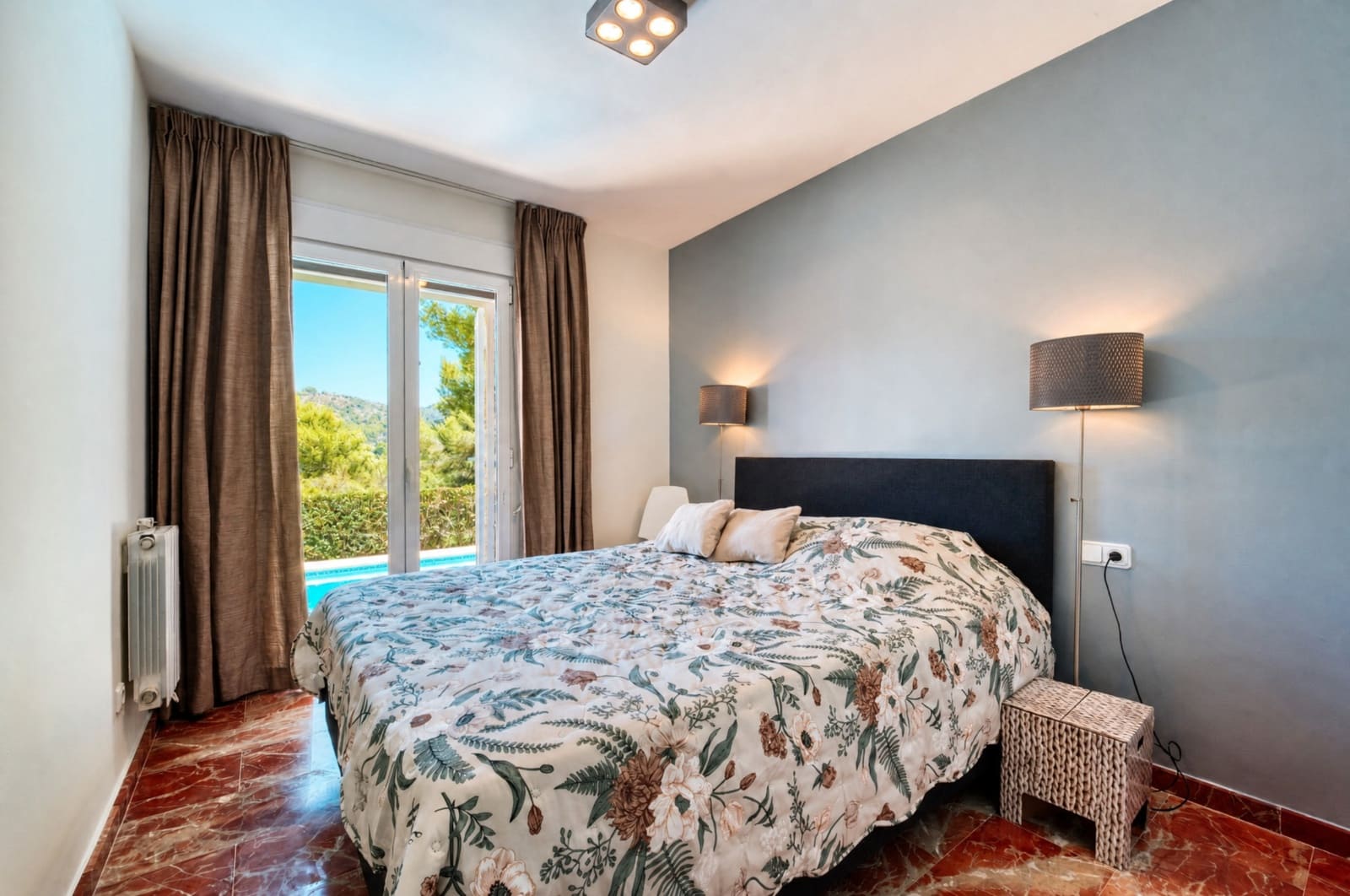 4 slaapkamer Villa te koop in La Sella met zwembad garage - € 560.000 (Ref: 10023100)