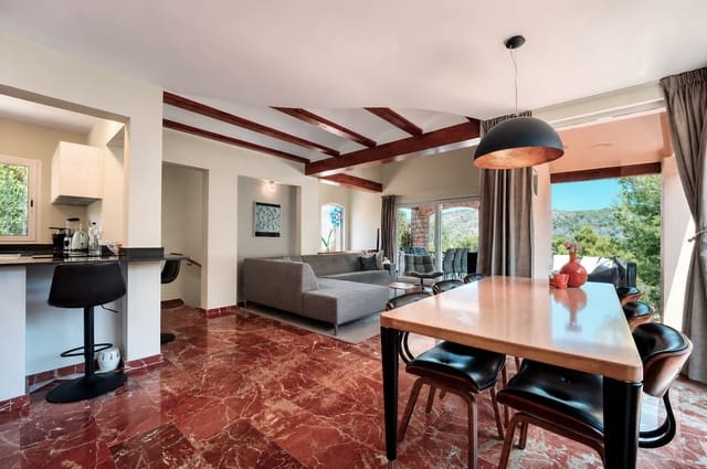4 slaapkamer Villa te koop in La Sella met zwembad garage - € 560.000 (Ref: 10023100)