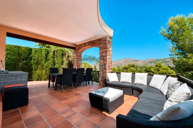 4 slaapkamer Villa te koop in La Sella met zwembad garage - € 560.000 (Ref: 10023100)