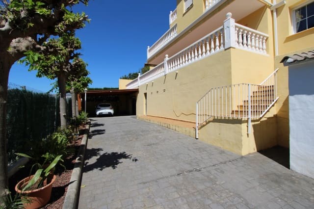 Chalet de 5 habitaciones en Orba en venta con piscina garaje - 650.000 € (Ref: 10029570)