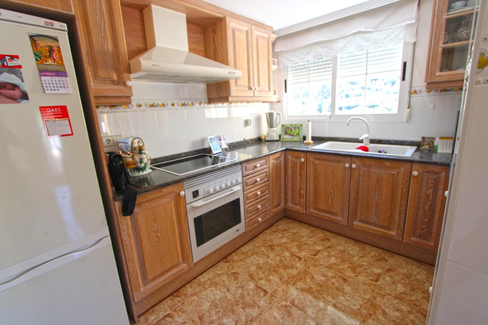 Chalet de 5 habitaciones en Orba en venta con piscina garaje - 650.000 € (Ref: 10029570)