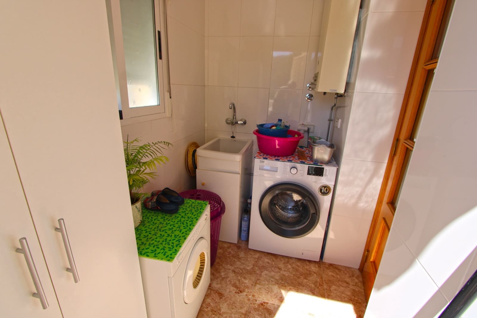 Chalet de 5 habitaciones en Orba en venta con piscina garaje - 650.000 € (Ref: 10029570)