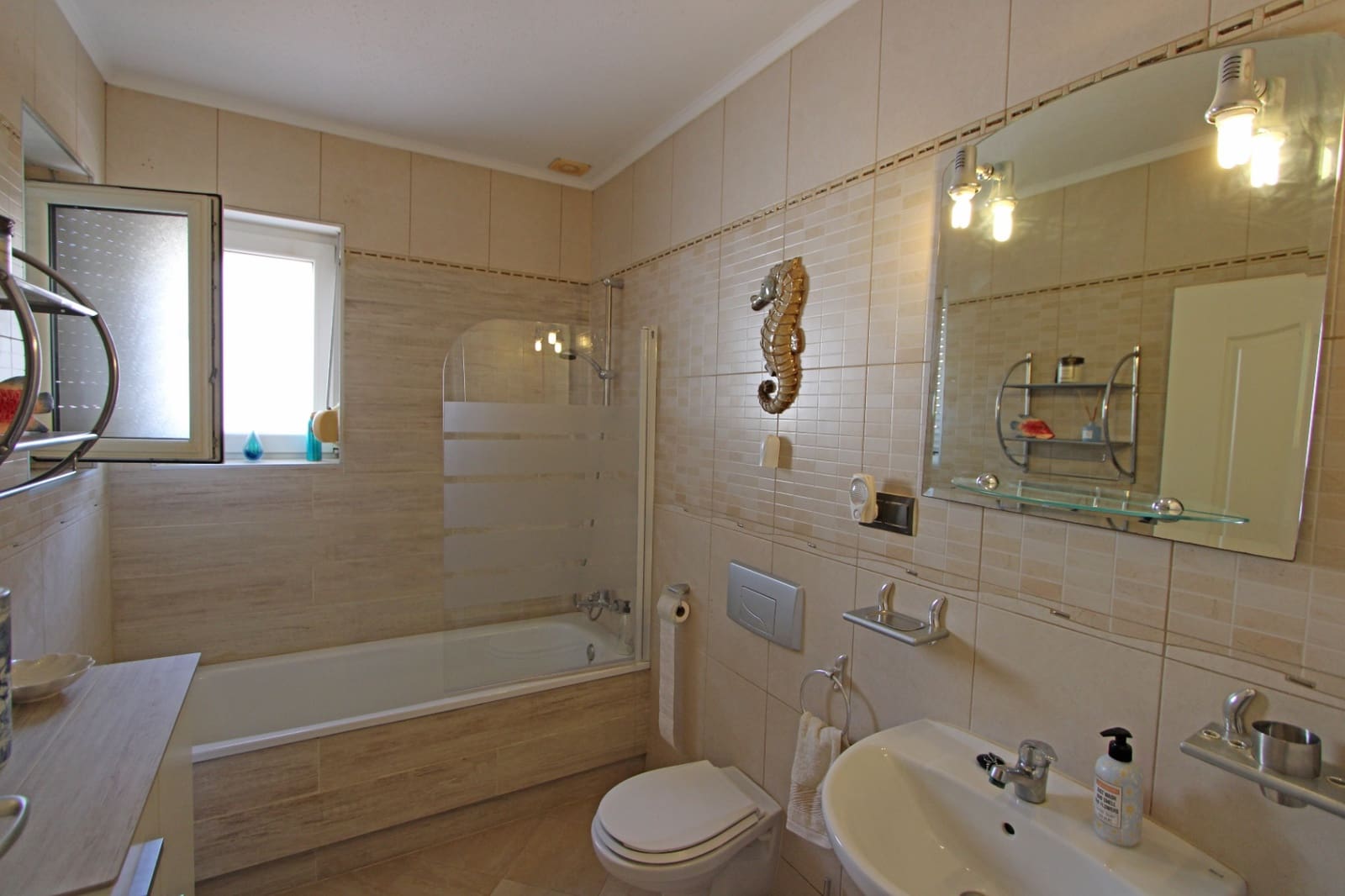 4 soverom Villa til salgs i Jalon / Xalo med svømmebasseng garasje - € 475 000 (Ref: 10031156)