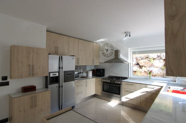 4 soverom Villa til salgs i Jalón / Xaló med svømmebasseng garasje - € 475 000 (Ref: 10031156)