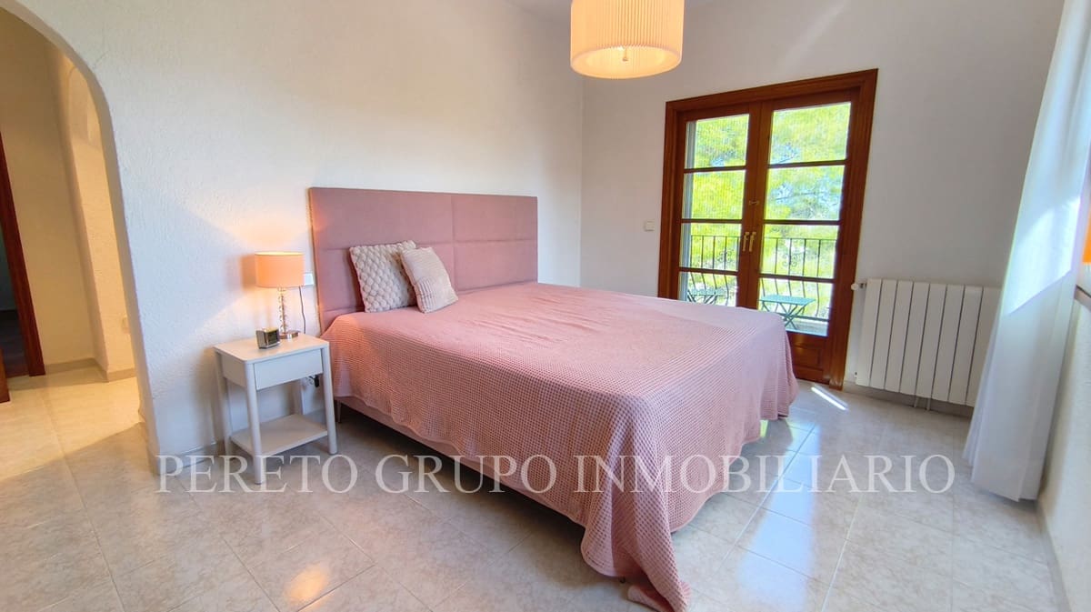 Chalet de 5 habitaciones en La Sella en venta con piscina garaje - 785.000 € (Ref: 10042202)
