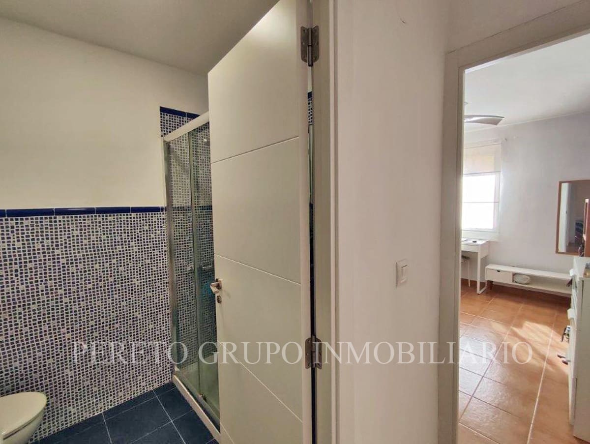 Apartamento de 2 habitaciones en Dénia en venta con piscina garaje - 215.000 € (Ref: 10051895)