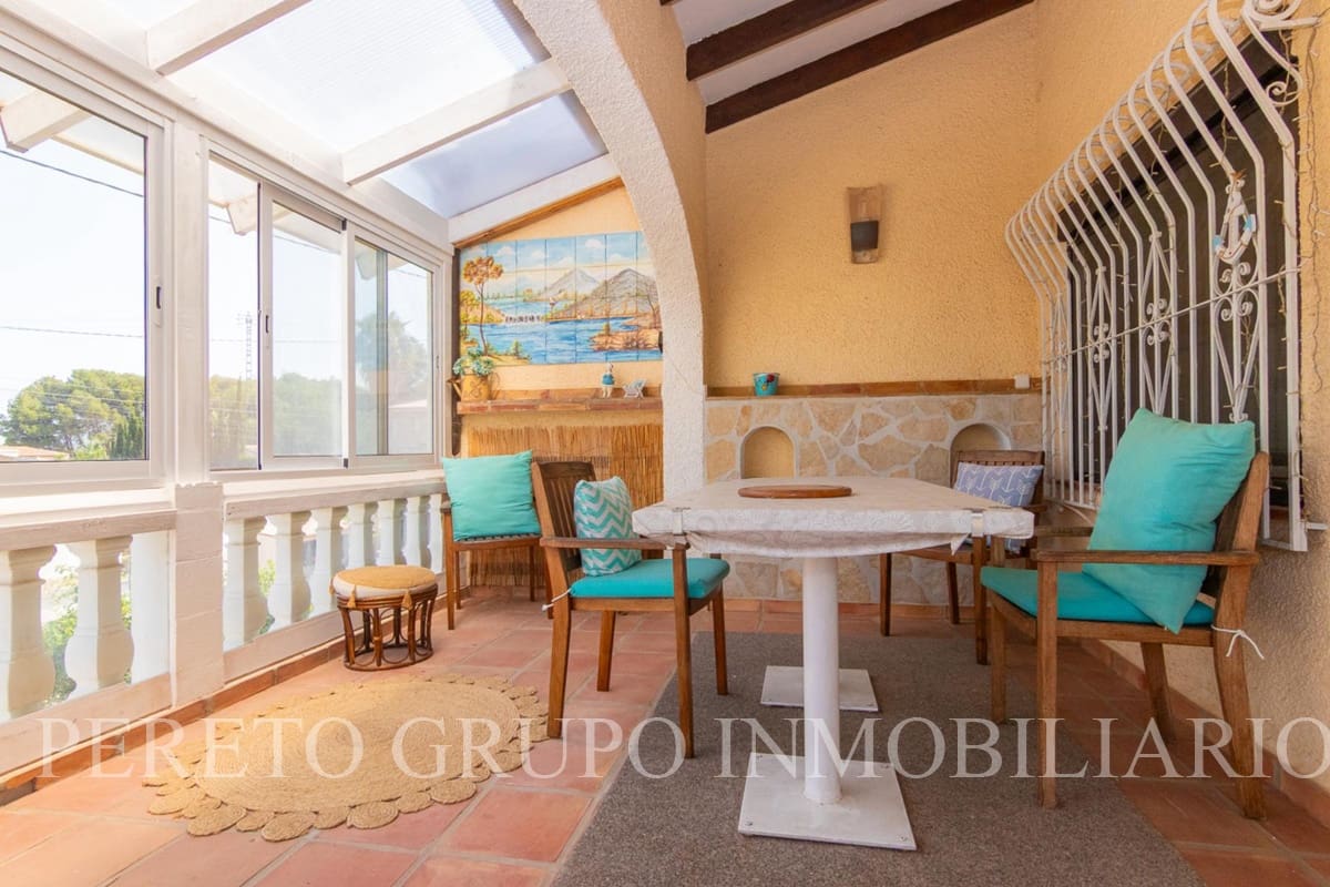 3 soveværelse Villa til salg i Denia med swimmingpool garage - € 595.000 (Ref: 10085009)
