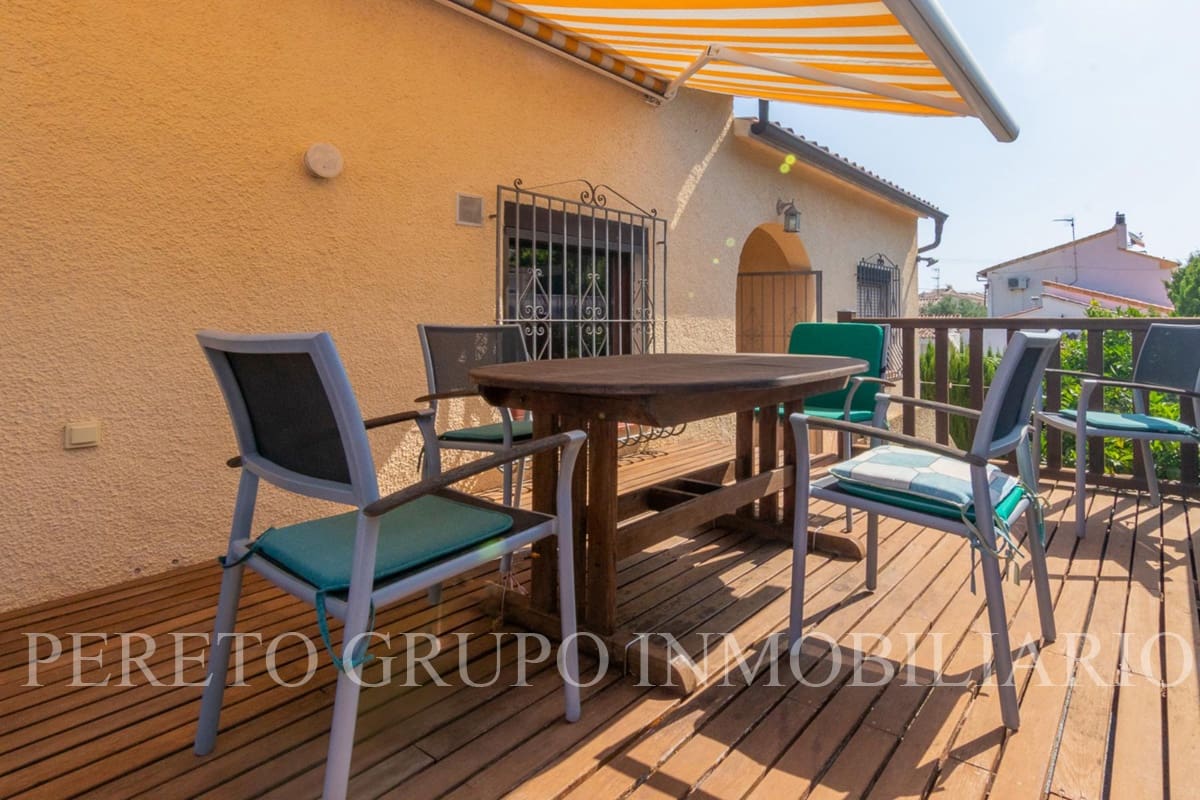 3 soveværelse Villa til salg i Denia med swimmingpool garage - € 595.000 (Ref: 10085009)