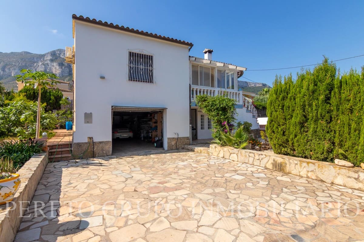 3 soveværelse Villa til salg i Denia med swimmingpool garage - € 595.000 (Ref: 10085009)