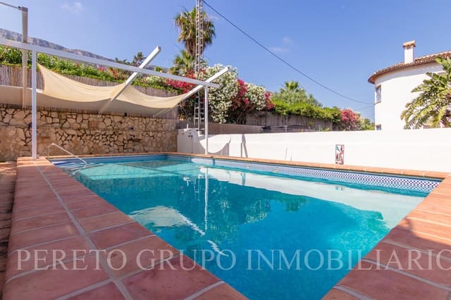3 soveværelse Villa til salg i El Montgó, Dénia med swimmingpool garage - € 595.000 (Ref: 10085009)