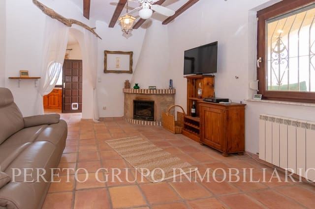 3 soveværelse Villa til salg i El Montgó, Dénia med swimmingpool garage - € 595.000 (Ref: 10085009)