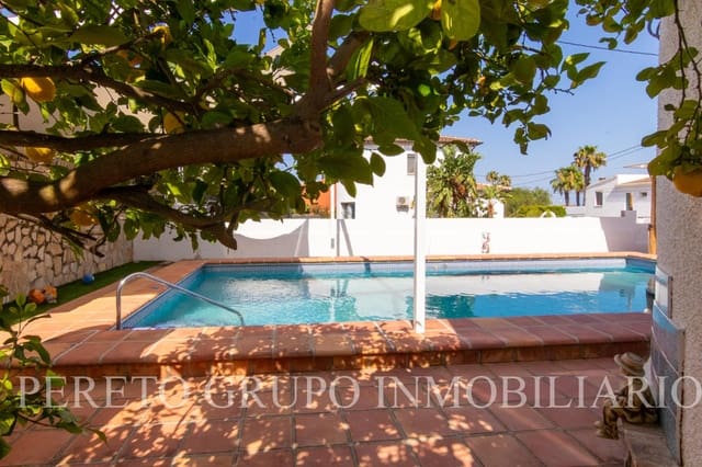 3 soveværelse Villa til salg i El Montgó, Dénia med swimmingpool garage - € 595.000 (Ref: 10085009)