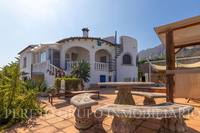 3 soveværelse Villa til salg i El Montgó, Dénia med swimmingpool garage - € 595.000 (Ref: 10085009)