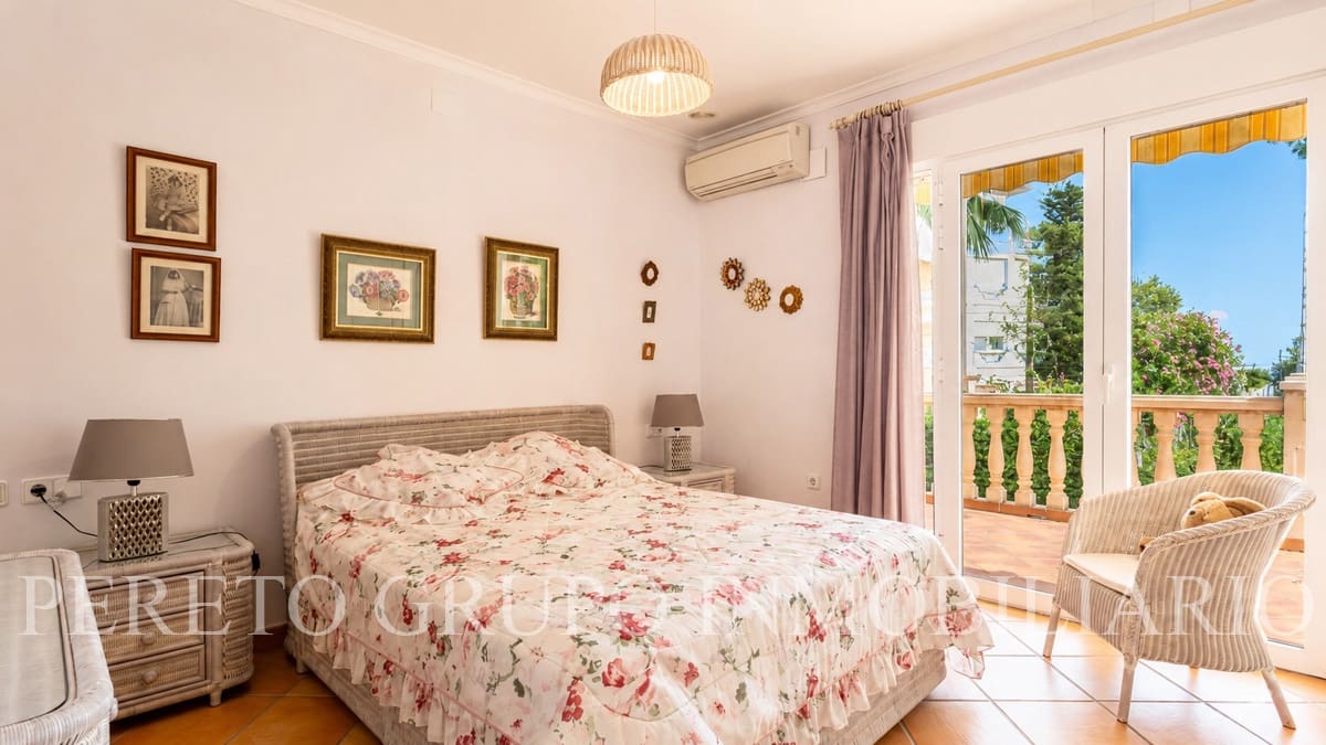 5 soverom Villa til salgs i Denia med svømmebasseng garasje - € 1 395 000 (Ref: 10091330)