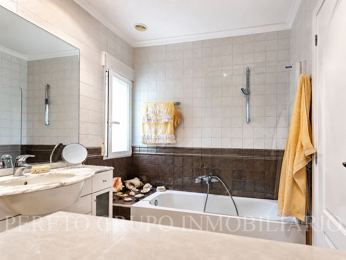 5 soverom Villa til salgs i Denia med svømmebasseng garasje - € 1 395 000 (Ref: 10091330)