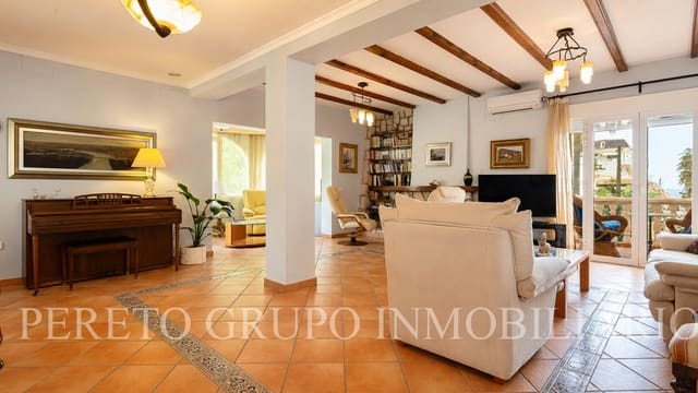 5 soverom Villa til salgs i Las Marinas / Les Marines, Dénia med svømmebasseng garasje - € 1 395 000 (Ref: 10091330)