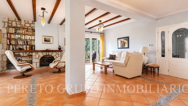5 soverom Villa til salgs i Las Marinas / Les Marines, Dénia med svømmebasseng garasje - € 1 395 000 (Ref: 10091330)